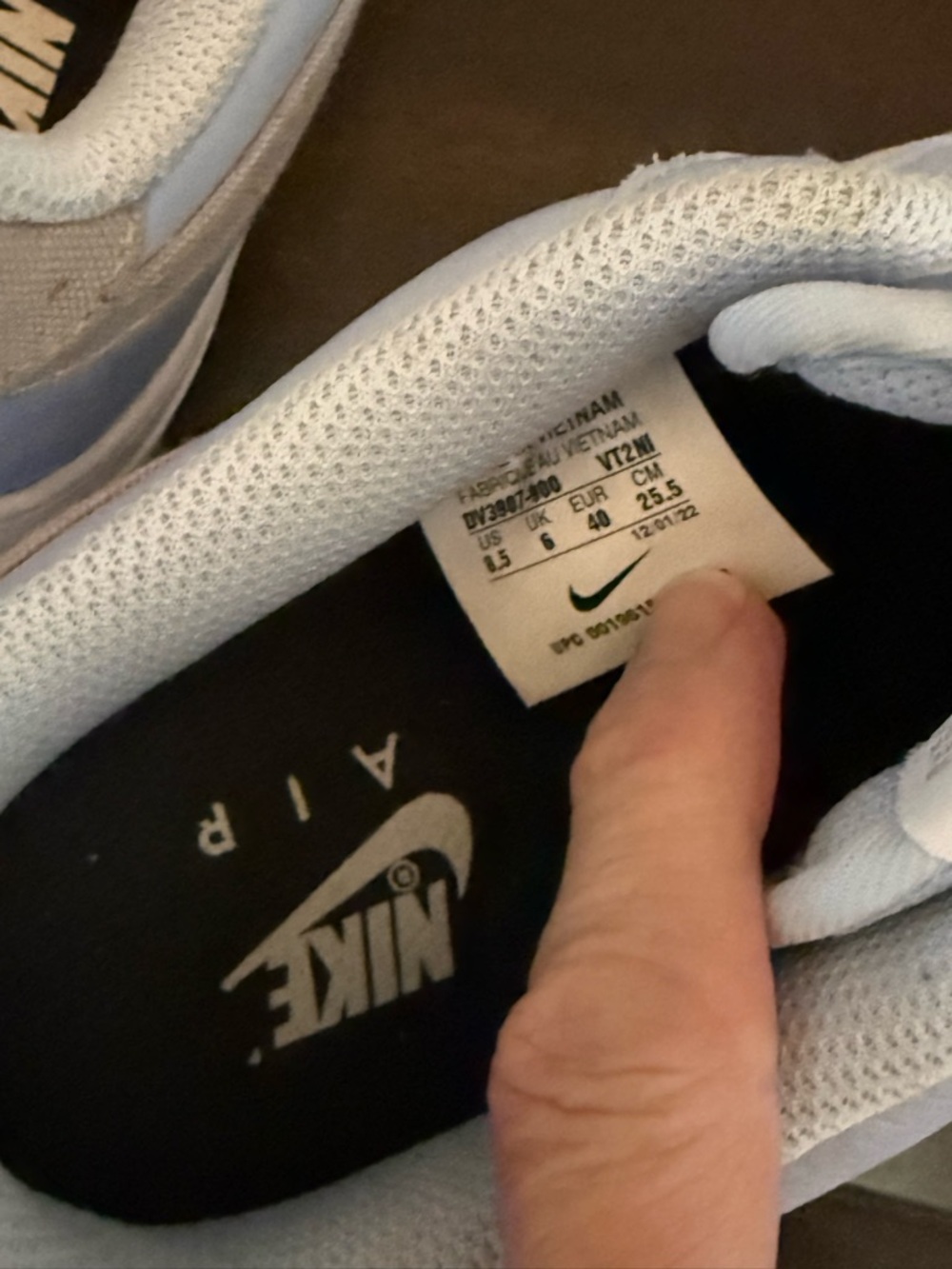 Nike Air Force 1 Low-Top Sneakers in Light Blue & White womens 8.5 - Picture 4 of 6